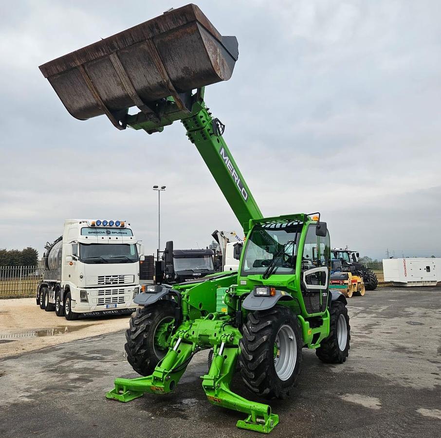 Usato 2022 MERLO P35.11