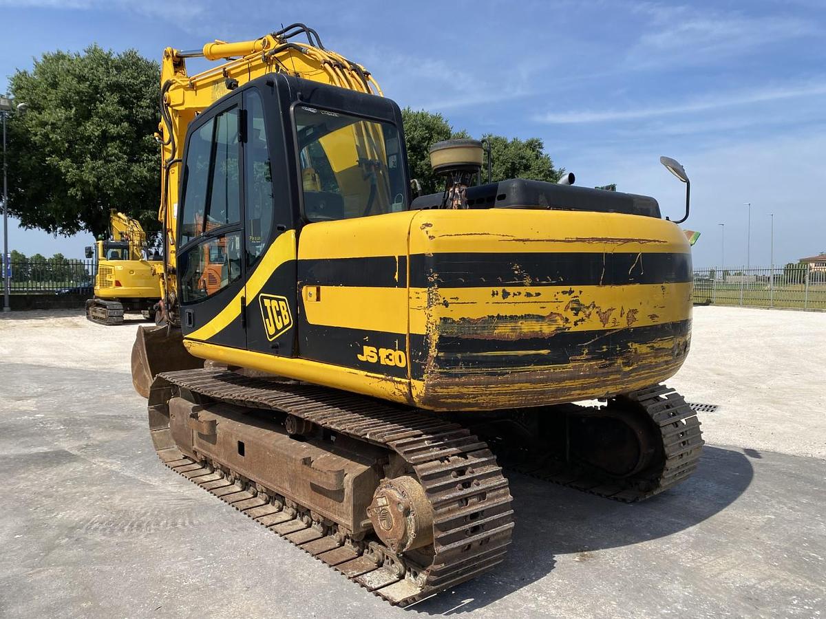 Usato 2002 JCB JS 130
