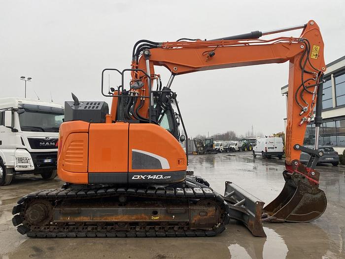 Usato 2017 DOOSAN DX 140 LRC-5