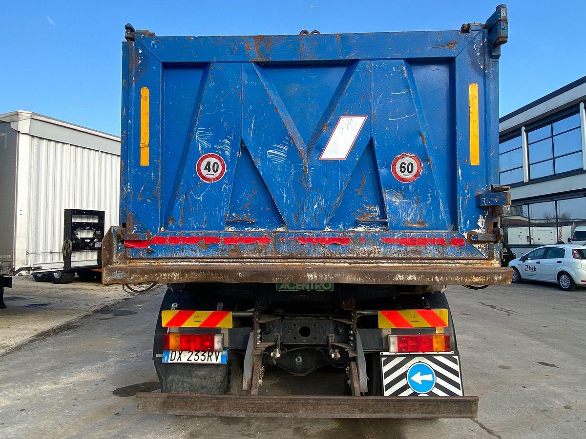 Usato IVECO TRAKKER 8*4 450 E/5 TRILATERALE