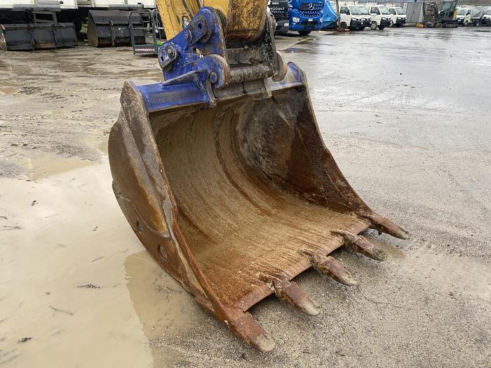 Usato 2019 CATERPILLAR 323 FLN