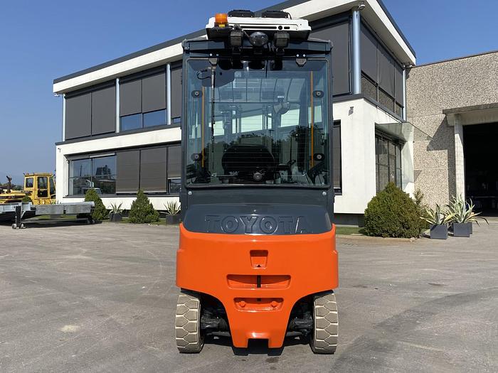 Usato 2017 TOYOTA 8FBMT 25