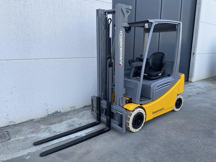 Usato 2016 JUNGHEINRICH EFG 320