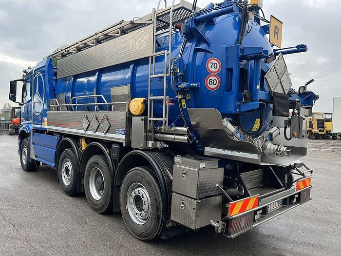 Usato MERCEDES AROCS 3553 ALLESTIMENTO SPURGO MORO