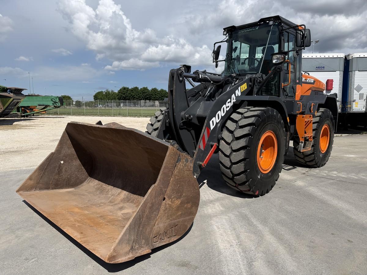 Usato 2022 DOOSAN DL 220-7