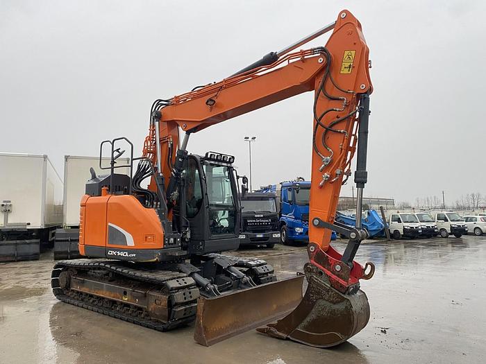 Usato 2017 DOOSAN DX 140 LRC-5