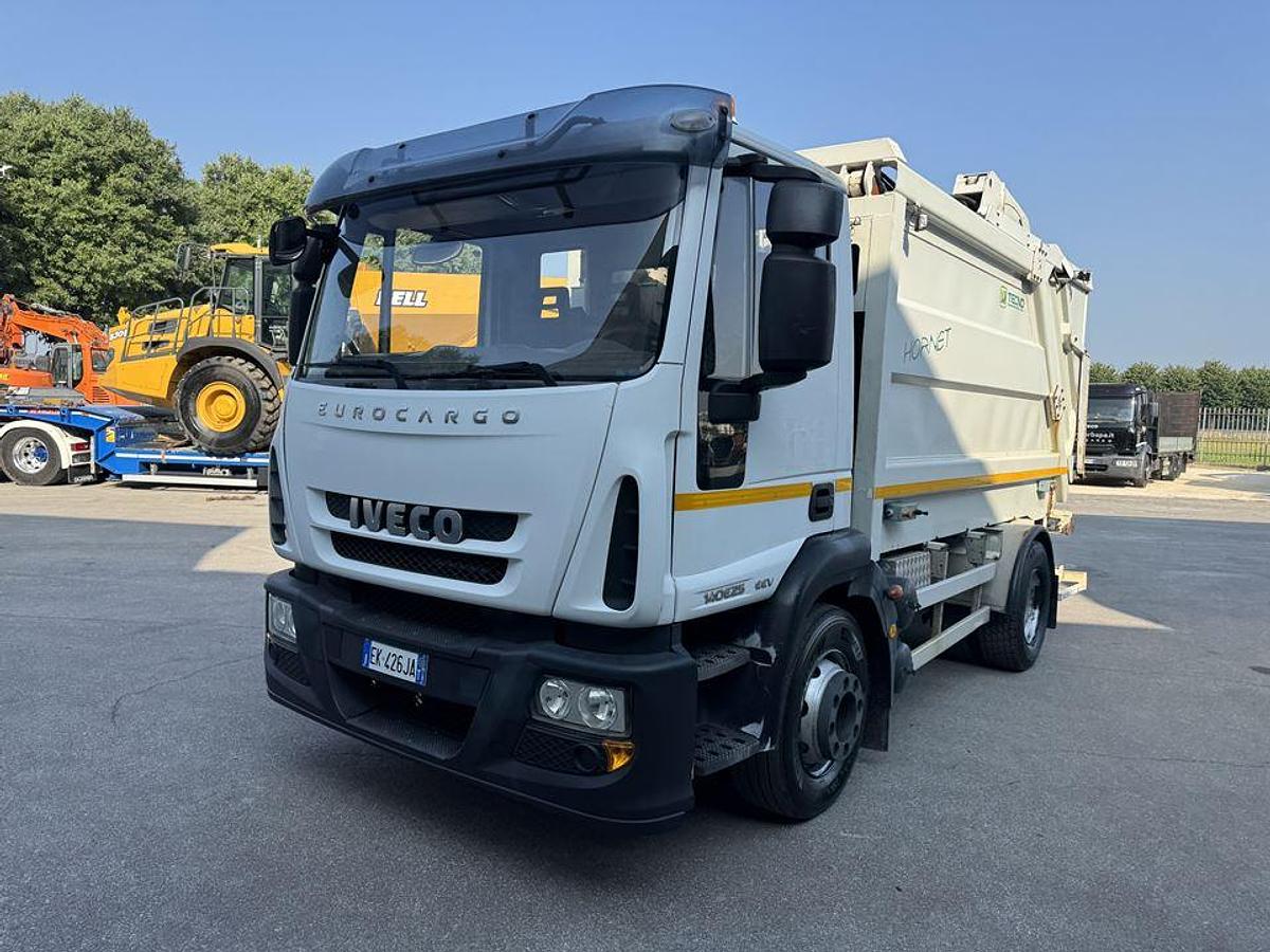 Usato 2012 iveco EUROCARGO 140 E 25 COMPATTATORE