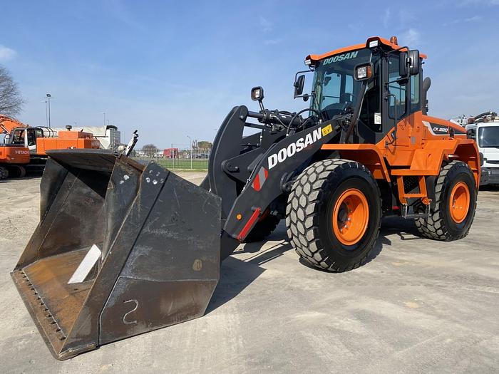 Usato 2018 DOOSAN DL 220-5 High-lift