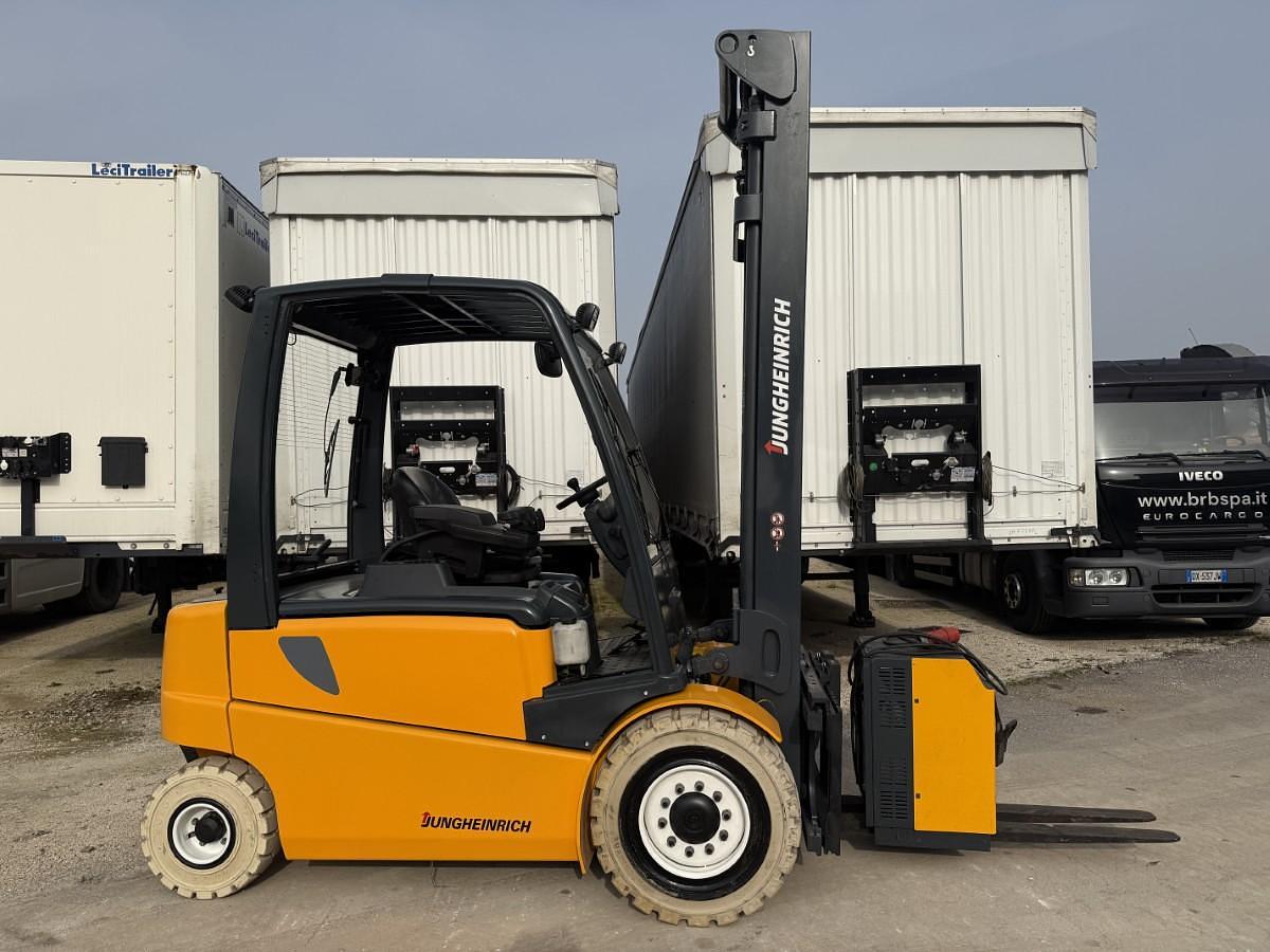 Usato 2012 JUNGHEINRICH EFG 535