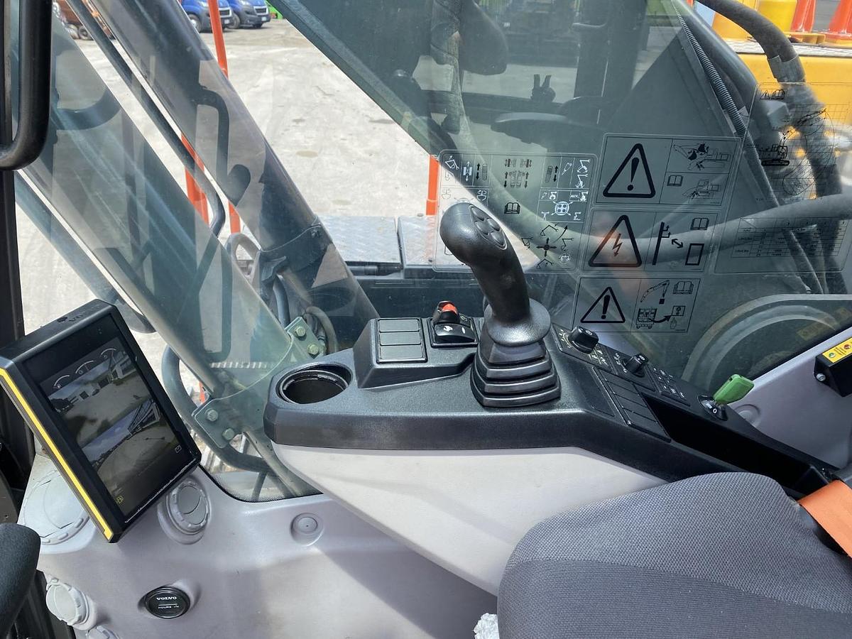 Usato 2020 VOLVO EC200 ENL