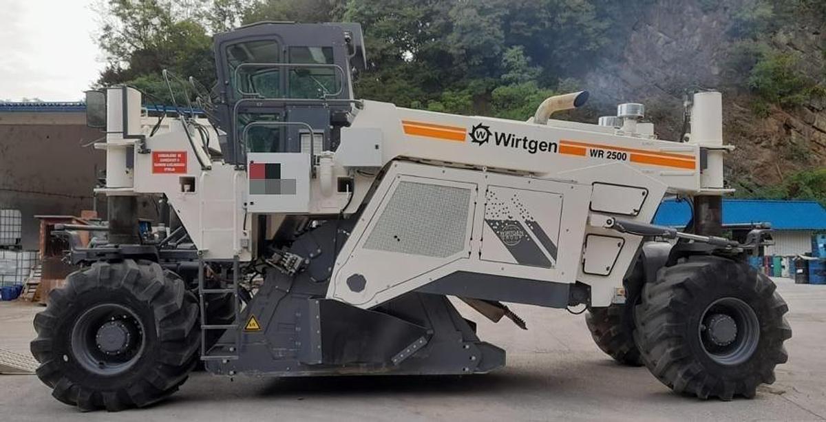 Usato 2001 WIRTGEN WR2500