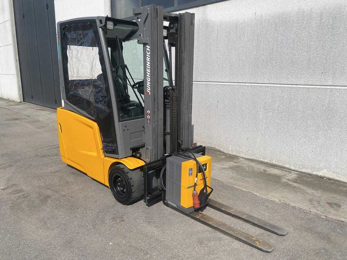 Usato 2022 JUNGHEINRICH EFG 220