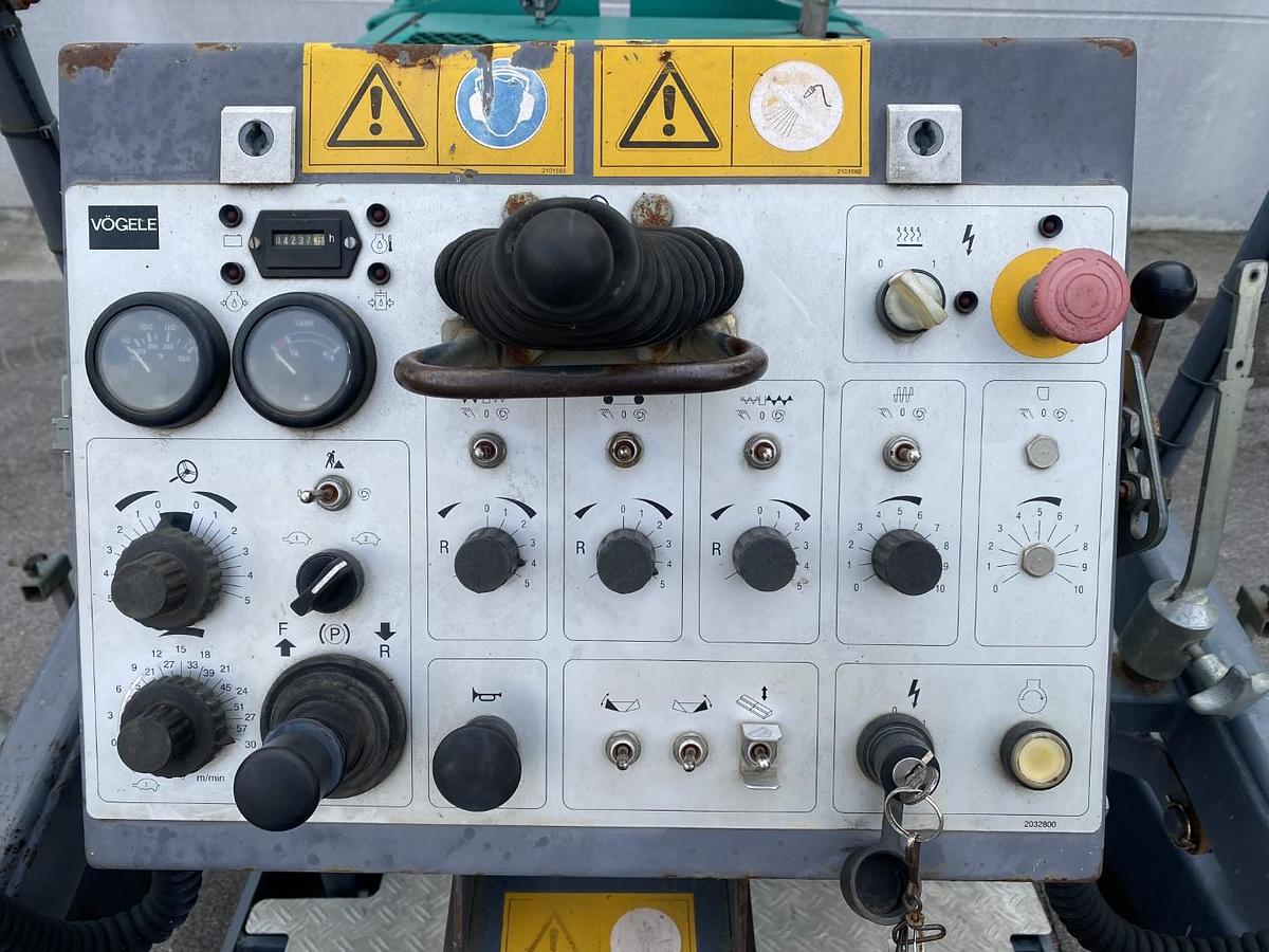 Usato 2011 VOGELE SUPER 700