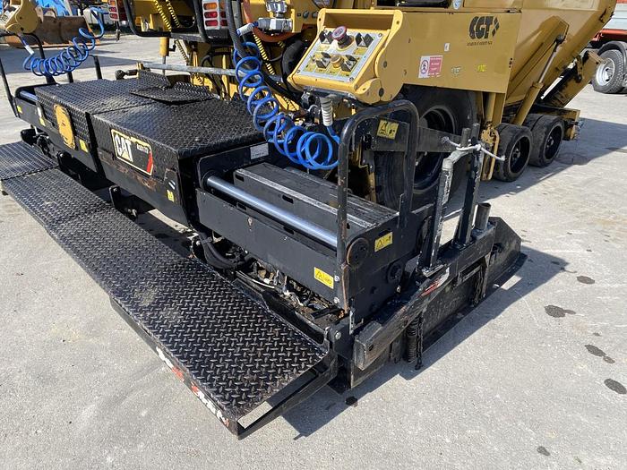 Usato 2011 CATERPILLAR AP 300