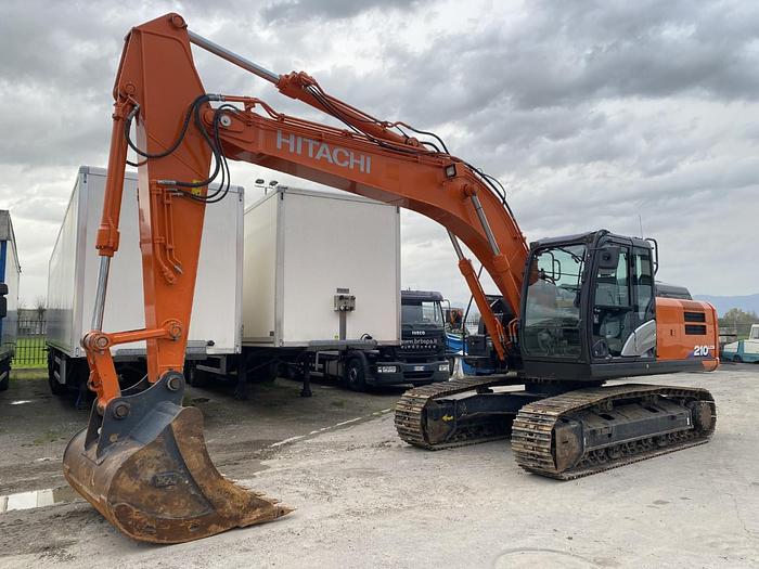Usato 2019 HITACHI ZX210 LCN-6