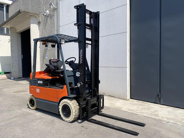 Usato 2012 TOYOTA 7FBMF 25