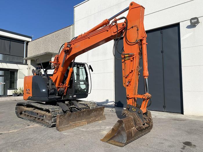 Usato 2016 HITACHI ZX135US-5B