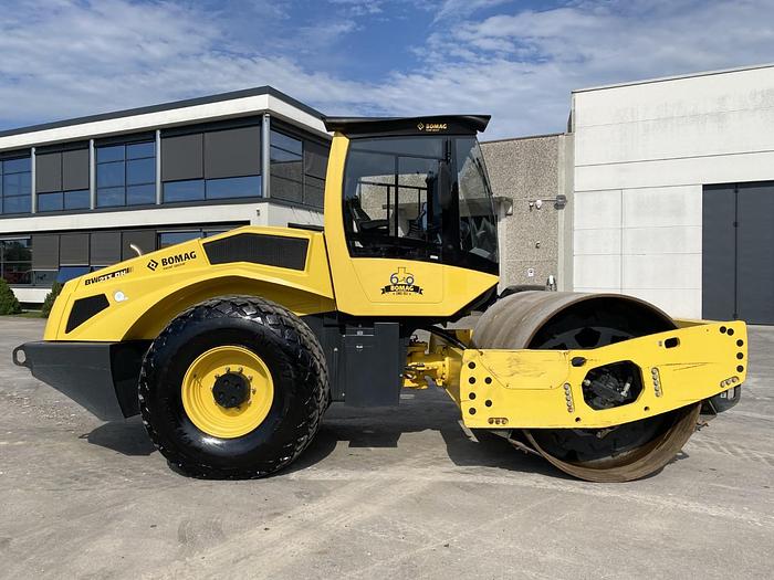 Usato 2017 BOMAG BW 213 DH-5
