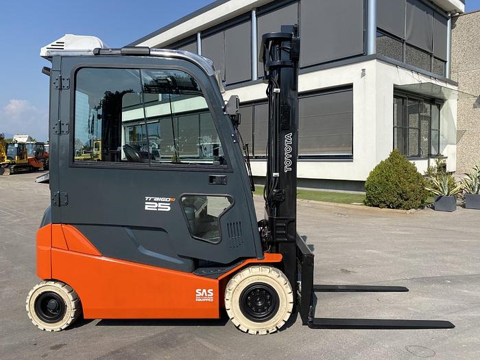 Usato 2017 TOYOTA 8FBMT 25