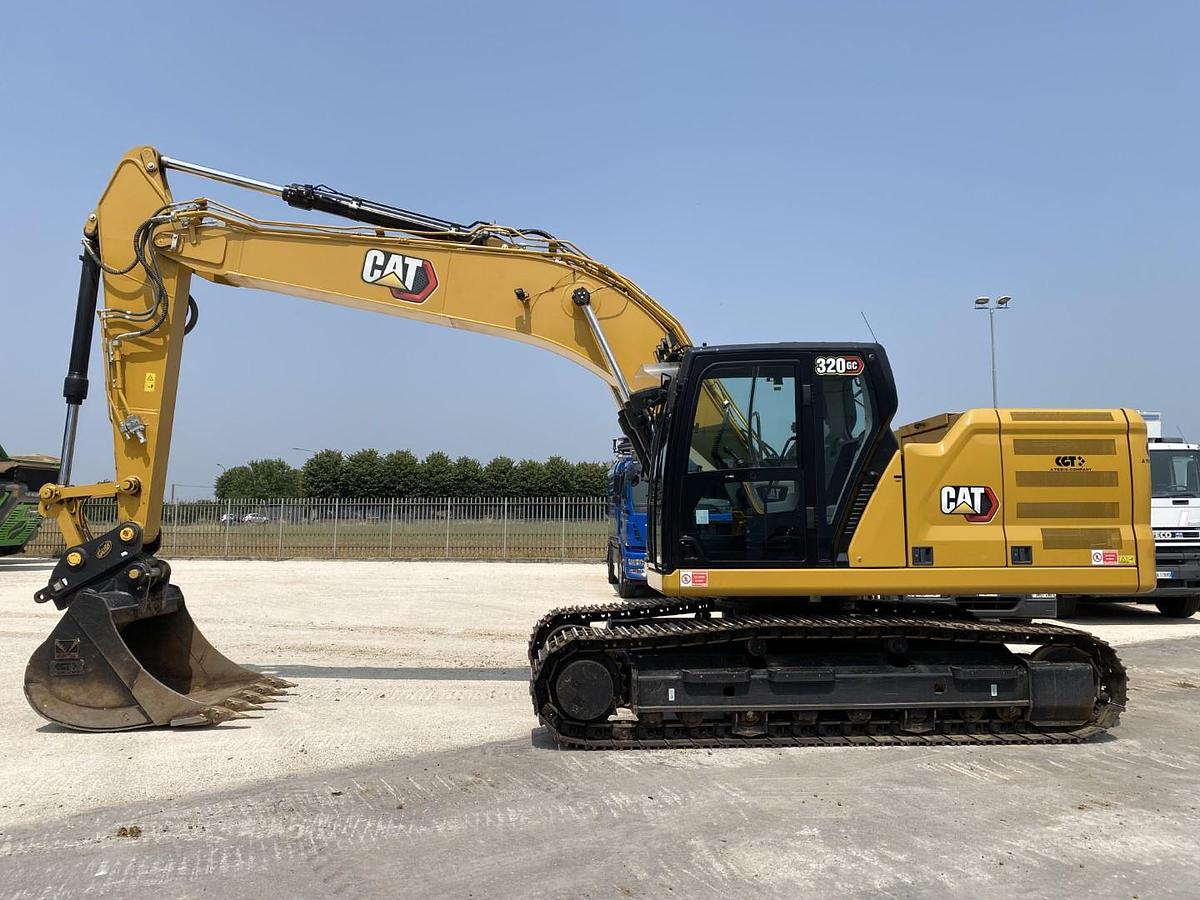 Usato 2022 CATERPILLAR 320 GC