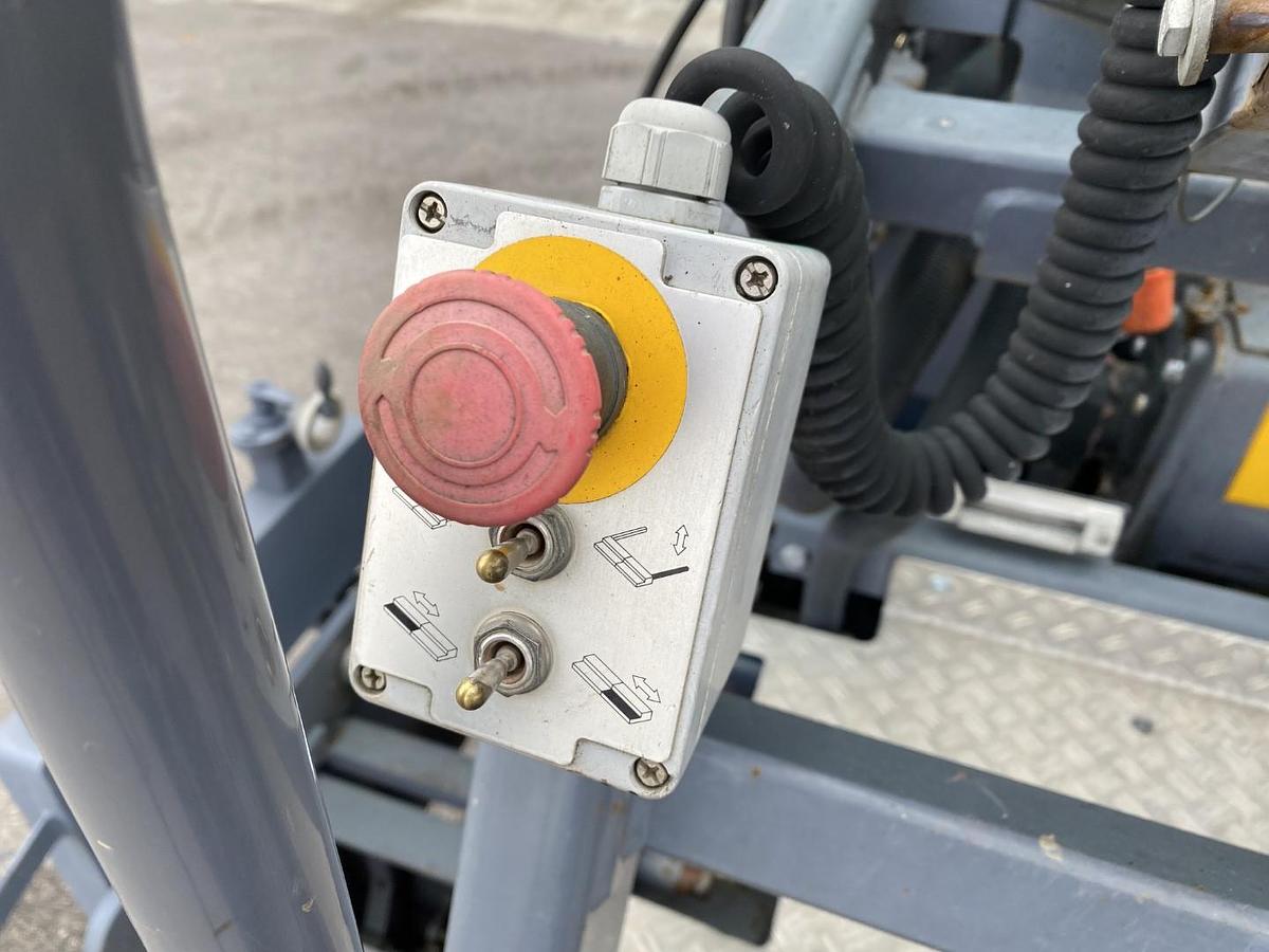 Usato 2011 VOGELE SUPER 700