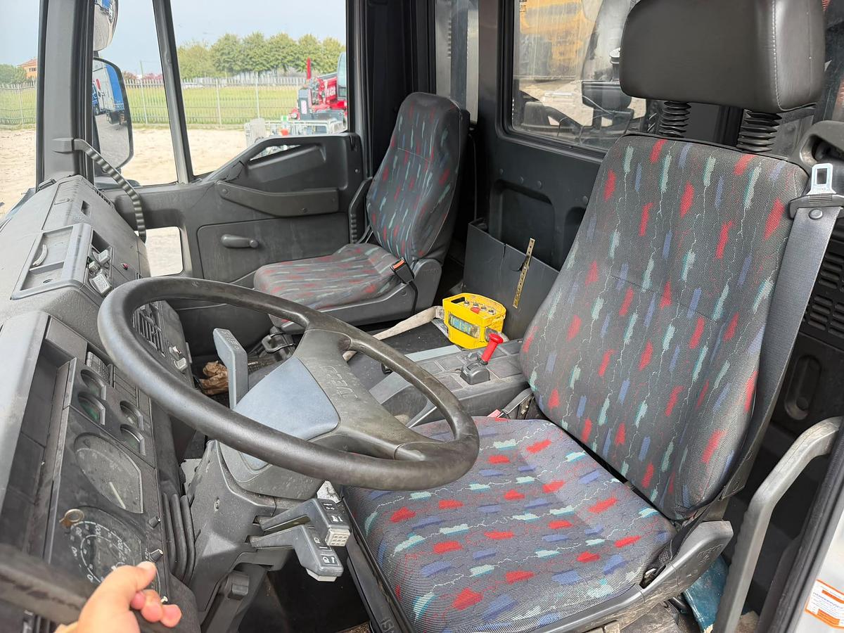 Usato 2001 IVECO EUROCARGO 170/27 SPURGO MORO