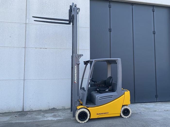 Usato 2016 JUNGHEINRICH EFG 320