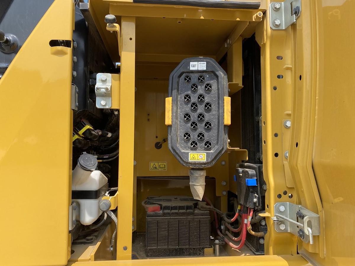 Usato 2022 CATERPILLAR 320 GC