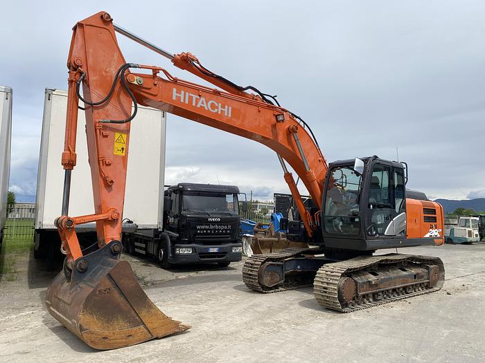 Usato 2017 HITACHI ZX210 LCN-6