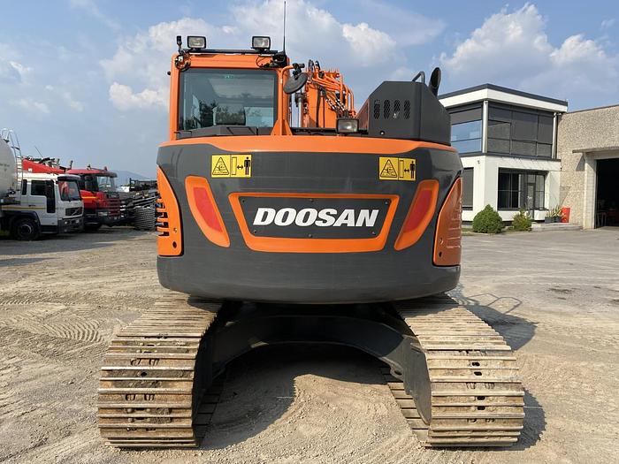 Usato 2017 DOOSAN DX 140 LRC-5