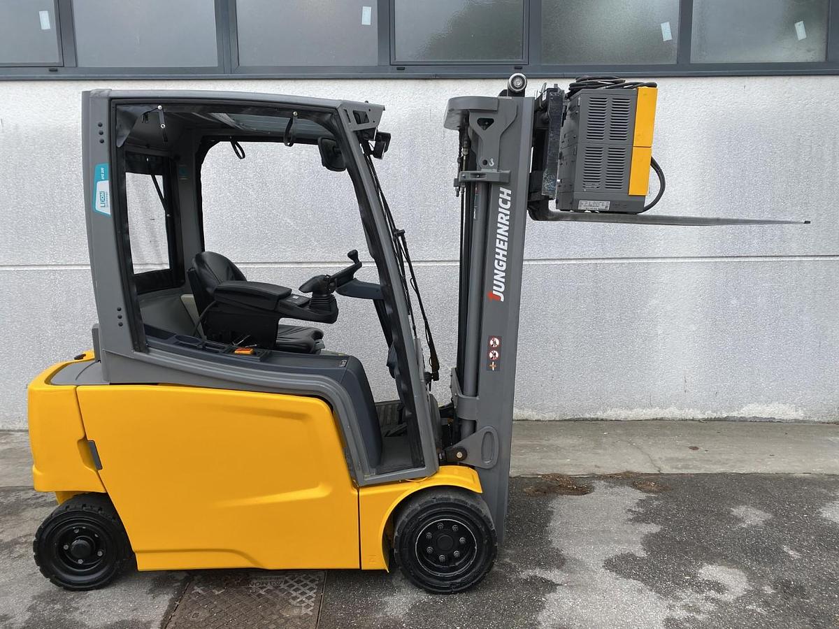 Usato 2022 JUNGHEINRICH EFG 320