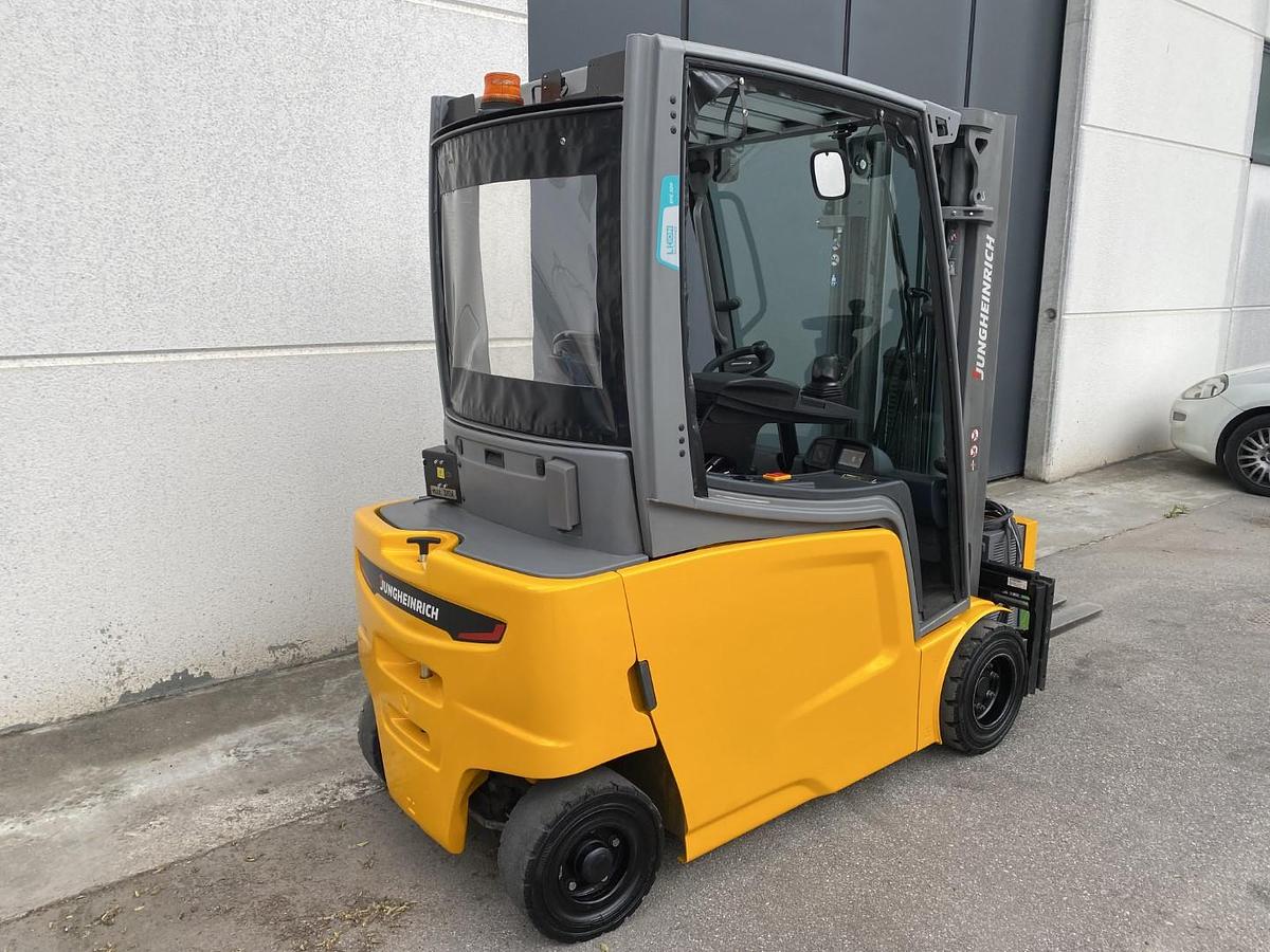 Usato 2022 JUNGHEINRICH EFG 320 PF