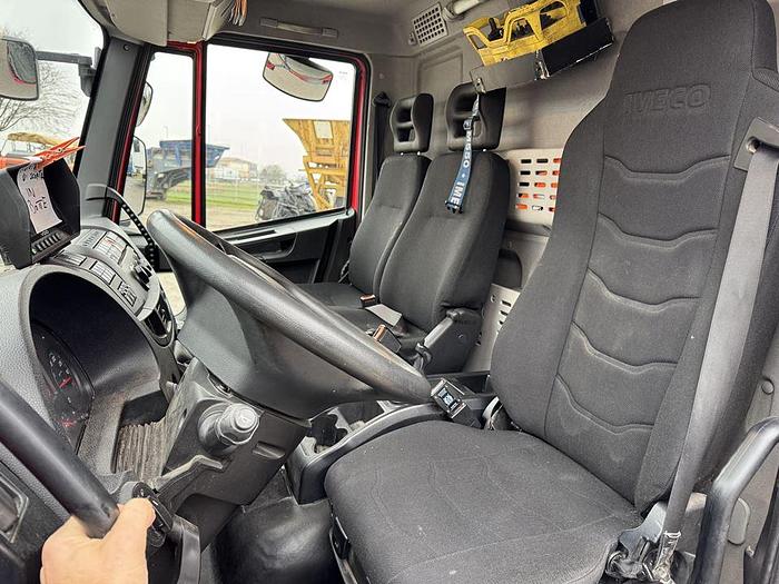Usato 2016 IVECO  180 SPURGO CAPPELLOTTO 180-320 E6
