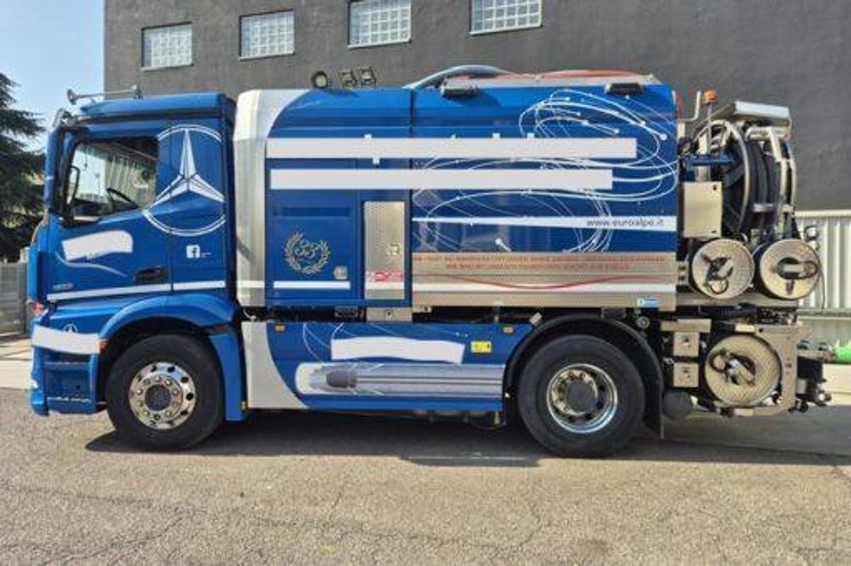 Usato MERCEDES  ANTOS 1853 SPURGO MORO