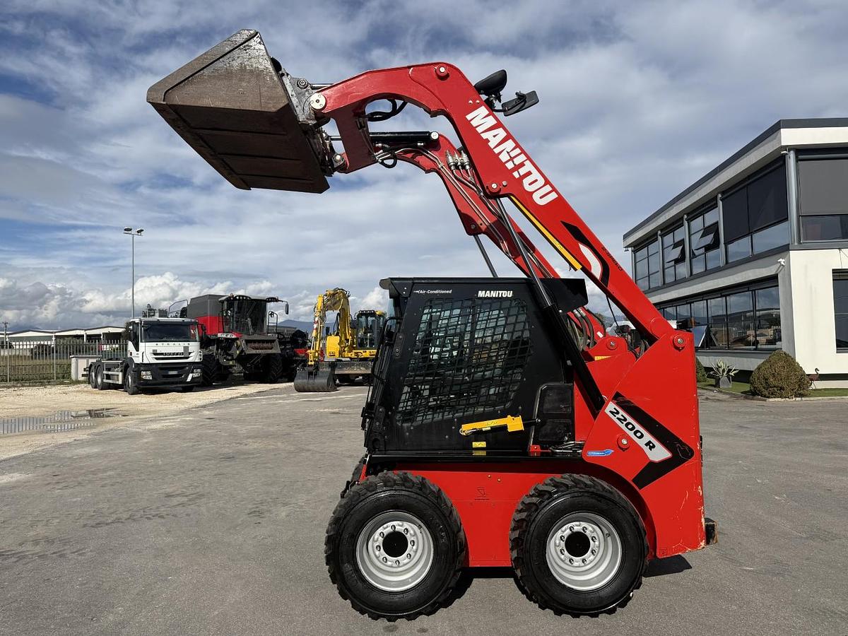 Usato 2023 MANITOU R2200