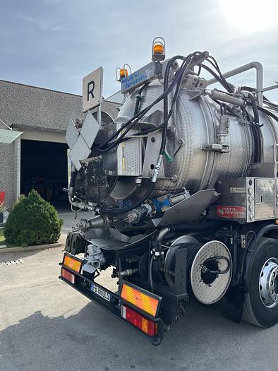 Usato 1998 SCANIA R124 LB 420 ATTR. SPURGO