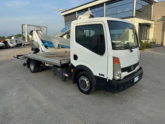 Usato 2001 NISSAN AUTOCARRO CABSTAR 35.11 CON PIATTAFORMA MULTITEL HX 195
