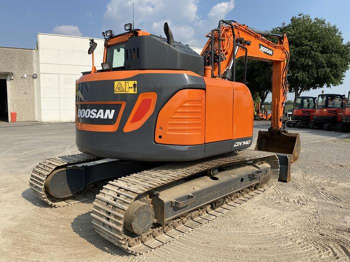 Usato 2017 DOOSAN DX 140 LRC-5
