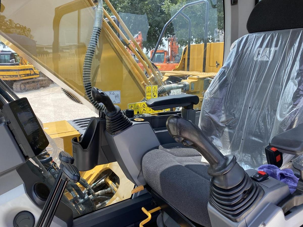 Usato 2022 CATERPILLAR 320 GC