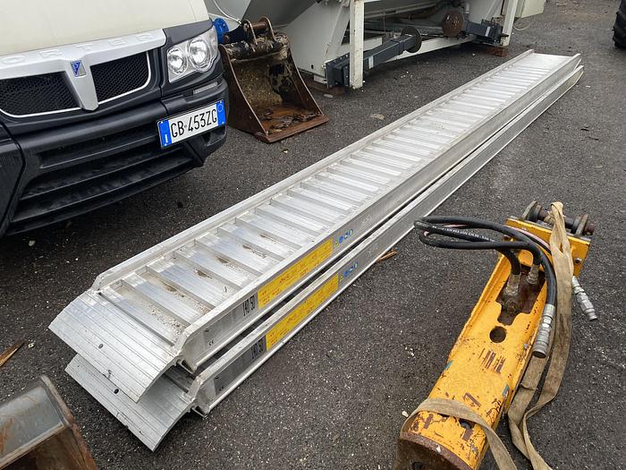 Usato 2020 VOLVO ECR35D