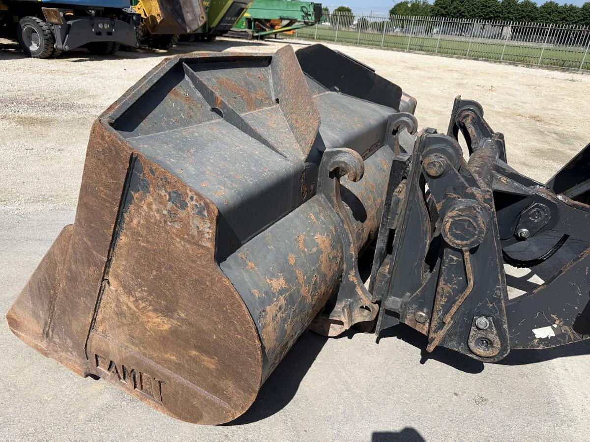 Usato 2022 DOOSAN DL 220-7