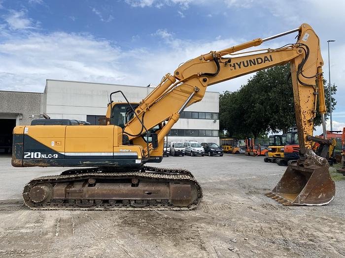 Usato 2012 HYUNDAI ROBEX 210NLC-9