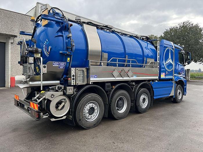 Usato MERCEDES AROCS 3553 ALLESTIMENTO SPURGO MORO