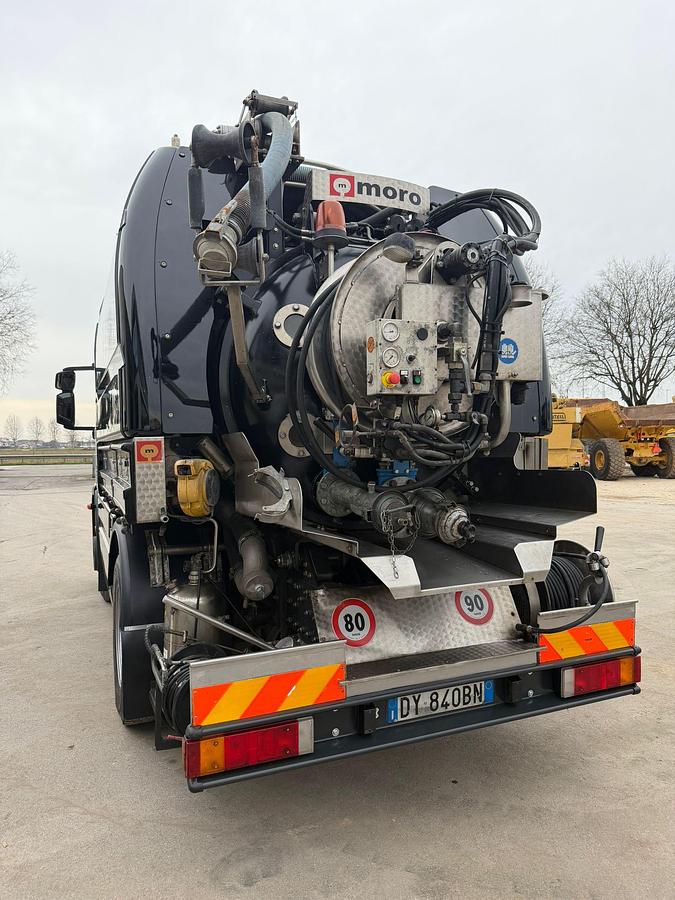 Usato 2010 iveco moro eurocargo 120 spurgo moro