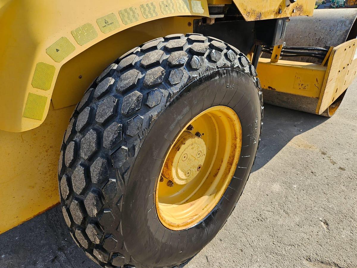 Usato 2007 CATERPILLAR CS 423E