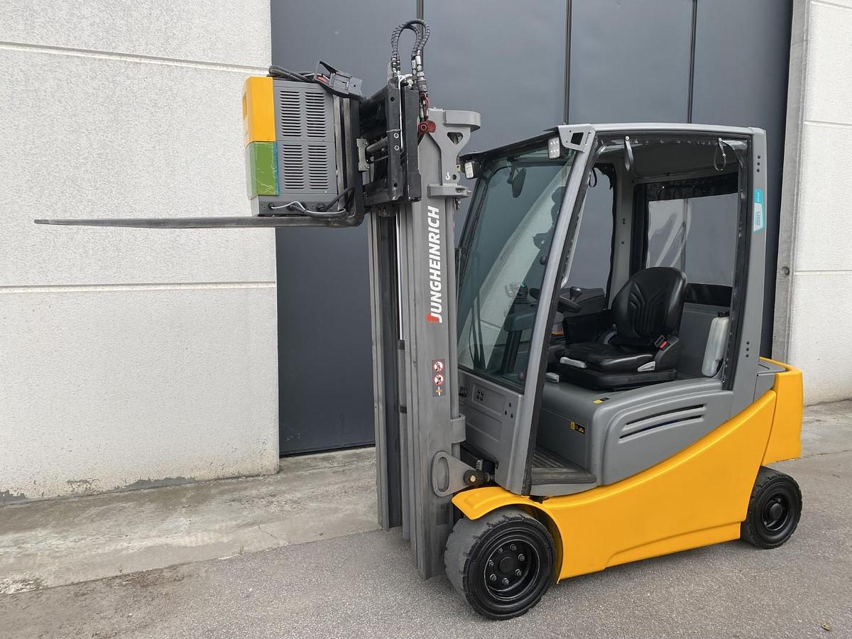 Usato 2022 JUNGHEINRICH EFG 320 PF