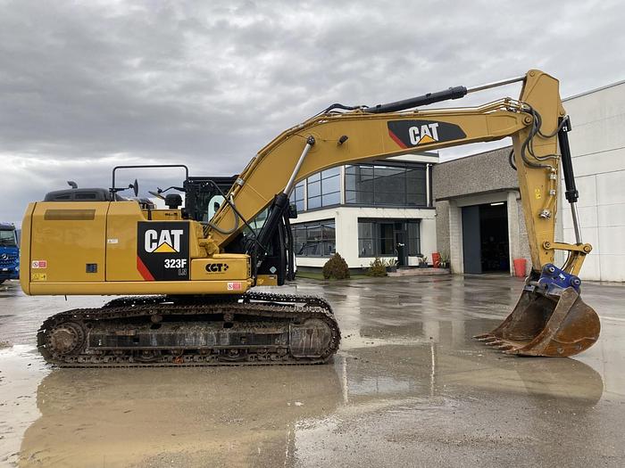 Usato 2019 CATERPILLAR 323 FLN