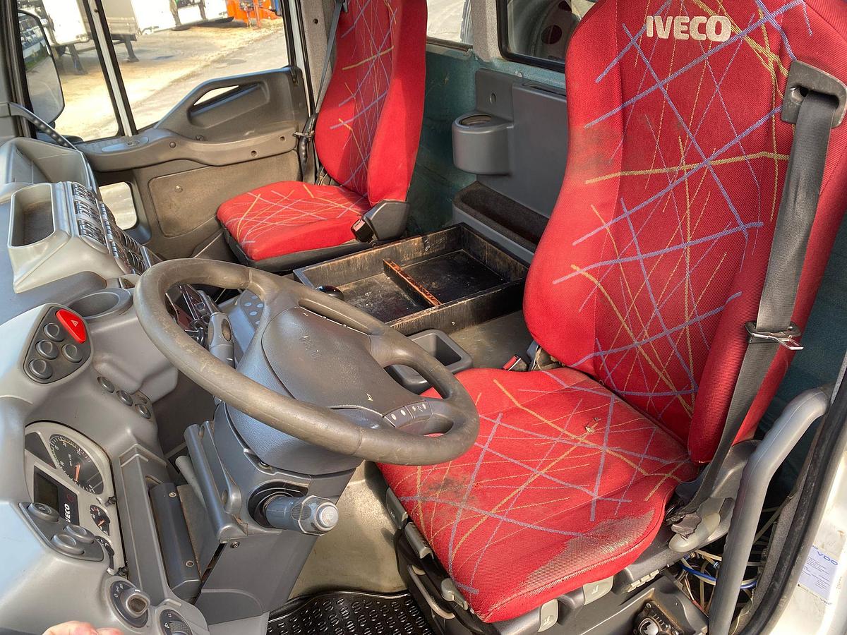 Usato IVECO TRAKKER 8*4 450 E/5 TRILATERALE