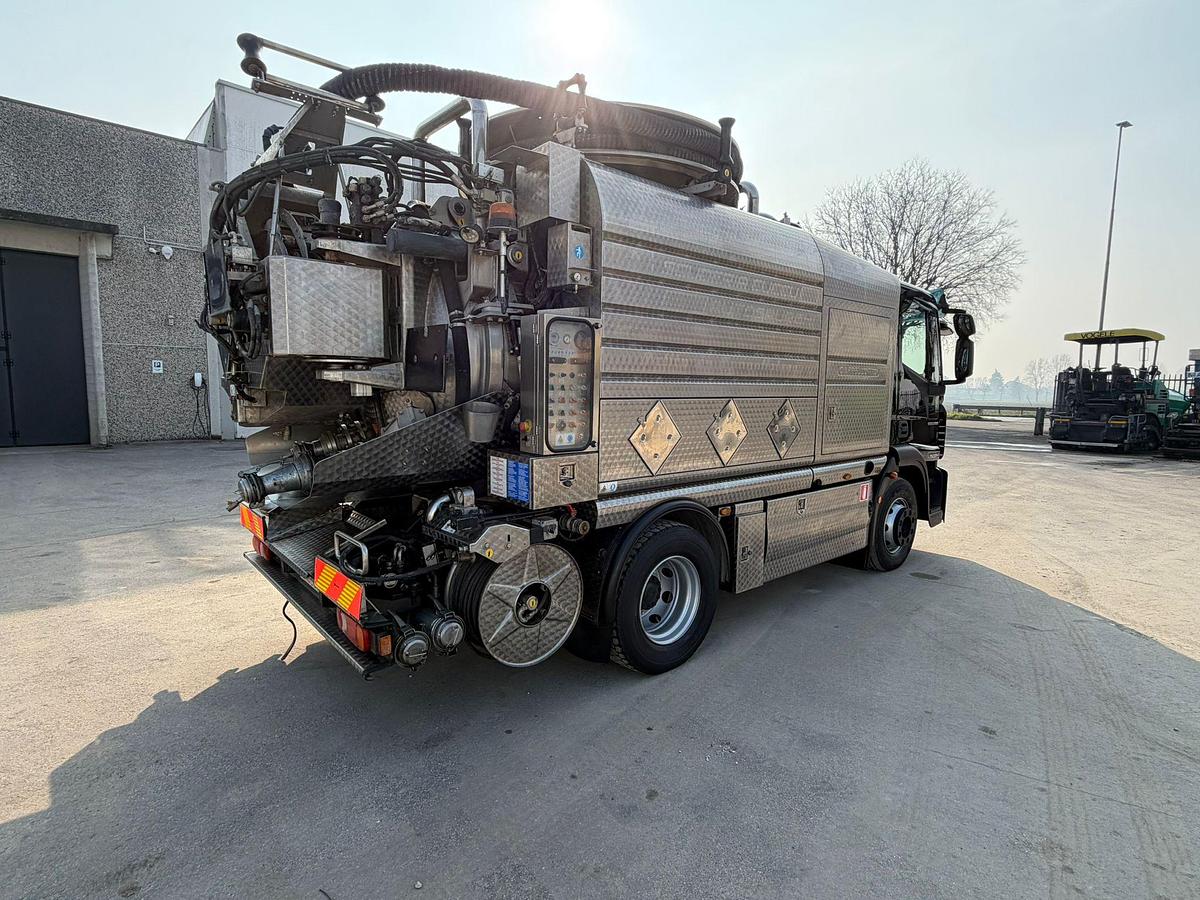 Usato 2018 IVECO CAPPELLOTTO EUROCARGO 140 E 28 SPURGO ADR