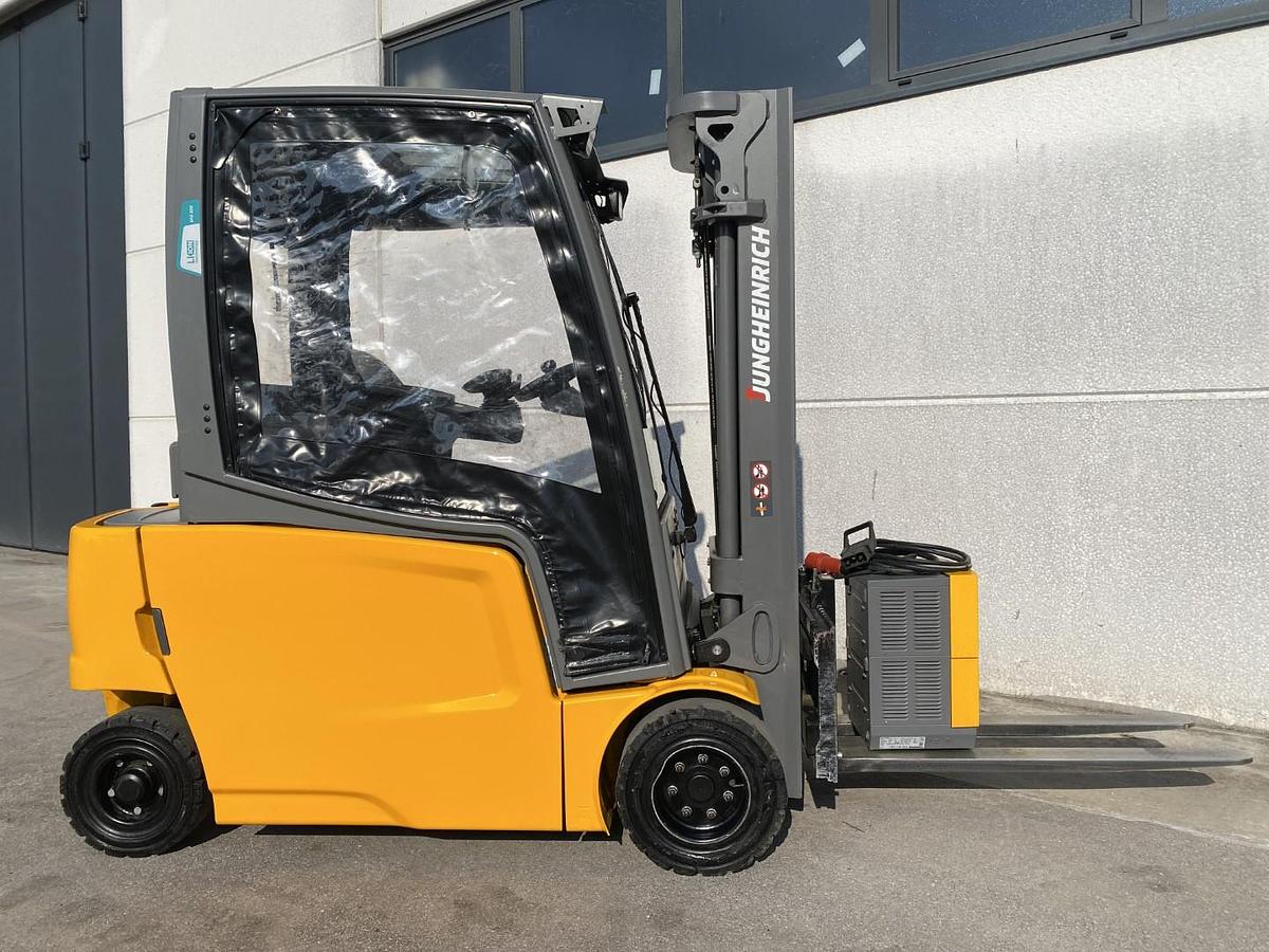 Usato 2022 JUNGHEINRICH EFG 320